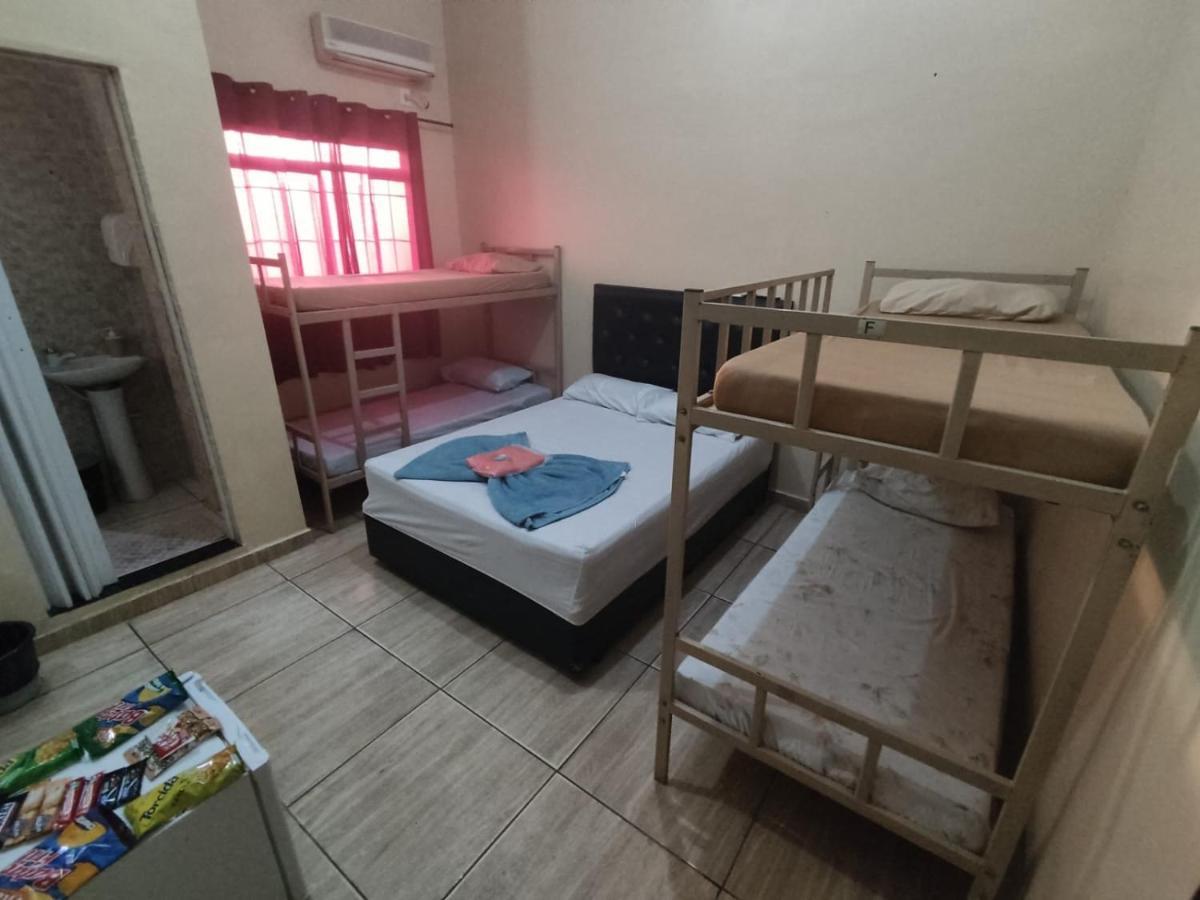 Hostel Aeroporto Гуарульюс Экстерьер фото